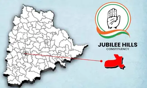 టిక్కెట్ కోసం నేతల తిప్పలు.. సామూహిక సీమంతాలు, అన్నప్రాసనలు!