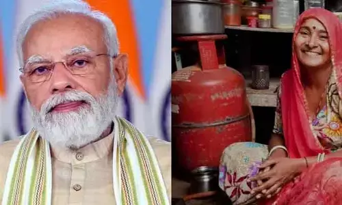 మహిళలకు గుడ్ న్యూస్.. 25 లక్షల ఉచిత గ్యాస్ కనెక్షన్లను మంజూరు చేసిన కేంద్ర ప్రభుత్వం