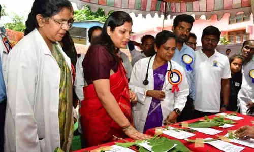 ప్రభుత్వ ఆయుర్వేద వైద్య సేవలు వినియోగించుకోవాలి