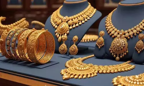 Gold: ఆగని పసిడి రికార్డులు.. తులం రూ. రూ.1.26 లక్షలు