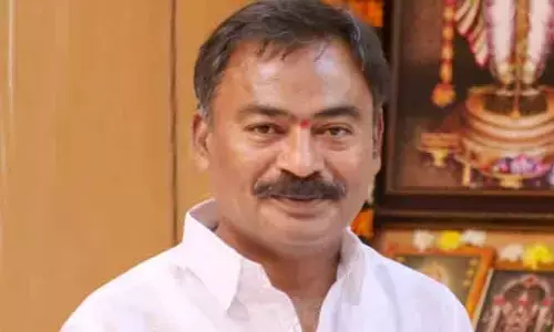 కడప మేయర్ సురేశ్‌పై అనర్హత వేటు..?