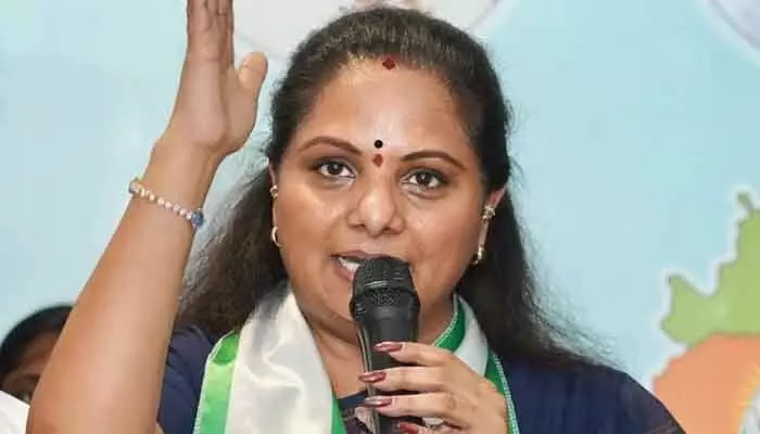 మన పవర్ ఏందో తెలంగాణ సమాజానికి తెలుసు.. కల్వకుంట్ల కవిత ఆసక్తికర వ్యాఖ్యలు మన పవర్ ఏందో తెలంగాణ సమాజానికి తెలుసు.. కల్వకుంట్ల కవిత ఆసక్తికర వ్యాఖ్యలు