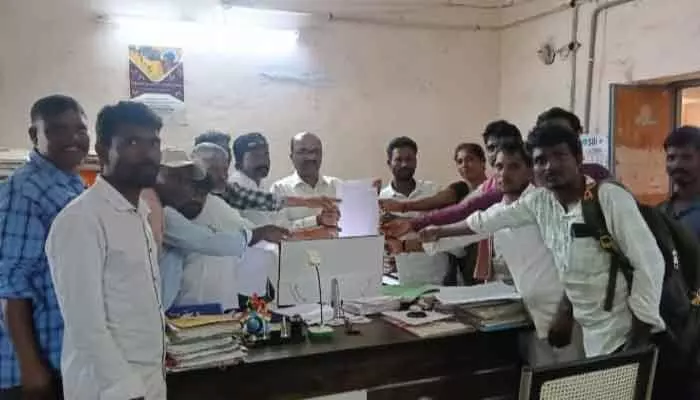 చెంచు ఆదివాసులకు ఇందిరమ్మ ఇండ్లు నిర్మించి ఇవ్వాలి చెంచు ఆదివాసులకు ఇందిరమ్మ ఇండ్లు నిర్మించి ఇవ్వాలి