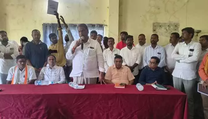 ప్రతి గిరిజన తండాకు రోడ్డు సౌకర్యం ప్రతి గిరిజన తండాకు రోడ్డు సౌకర్యం