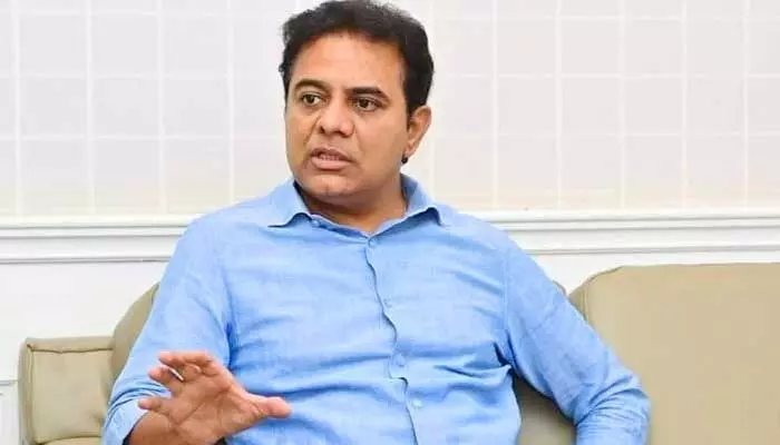 కర్నూల్ బస్సు ప్రమాదంపై కేటీఆర్ తీవ్ర దిగ్బ్రాంతి కర్నూల్ బస్సు ప్రమాదంపై కేటీఆర్ తీవ్ర దిగ్బ్రాంతి