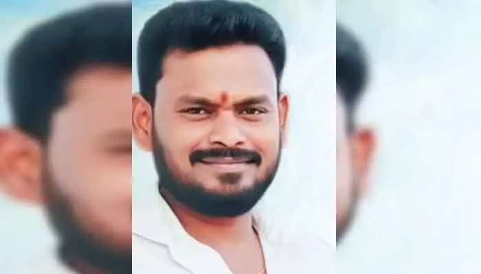జీవితంపై విరక్తి చెంది వ్యక్తి ఆత్మహత్య జీవితంపై విరక్తి చెంది వ్యక్తి ఆత్మహత్య