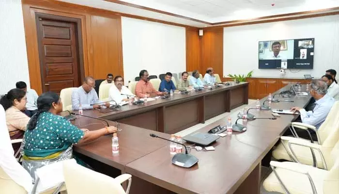 మేడారం అభివృద్ధి పనులపై వేగం పెంచిన ప్రభుత్వం మేడారం అభివృద్ధి పనులపై వేగం పెంచిన ప్రభుత్వం