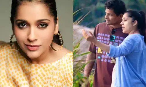 యాంక‌ర్ ర‌ష్మి ప్రైవేట్ ఫోటో లీక్‌.. ఆ కుర్రాడితో క్లోజ్ గా !