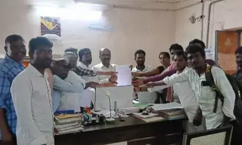 చెంచు ఆదివాసులకు ఇందిరమ్మ ఇండ్లు నిర్మించి ఇవ్వాలి
