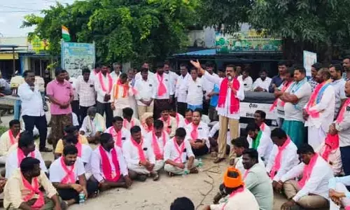 రైతులను రోడ్డెక్కిచ్చిన ఘనత కాంగ్రెస్ ప్రభుత్వానిదే..