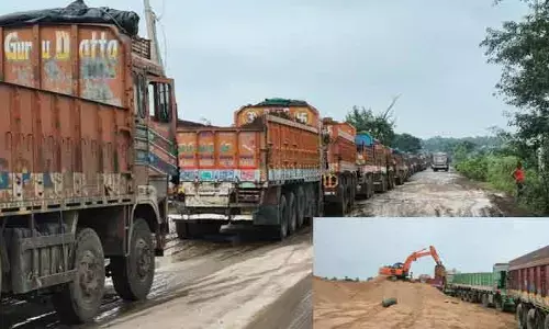 మల్లారం ఇసుక క్వారీలో అక్రమ వసూళ్లు