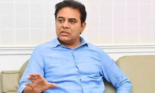కర్నూల్ బస్సు ప్రమాదంపై కేటీఆర్ తీవ్ర దిగ్బ్రాంతి