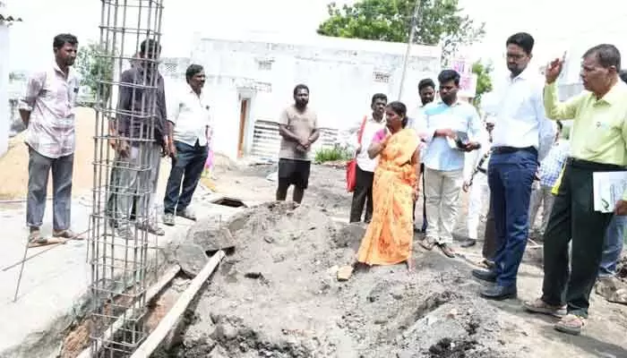 సర్వే చేయడంలో నిర్లక్ష్యం వహిస్తే చర్యలే.. సర్వే చేయడంలో నిర్లక్ష్యం వహిస్తే చర్యలే..