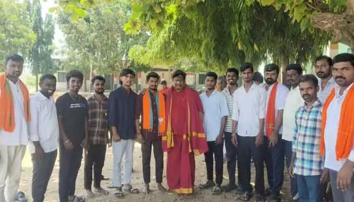 సేవా పక్షంలో భాగస్వాములు కావాలి సేవా పక్షంలో భాగస్వాములు కావాలి