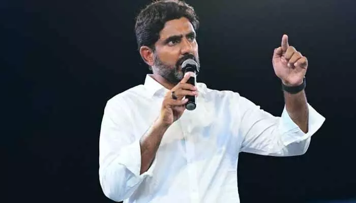 ట్రోల్ చేసేవారిని పట్టించుకోను.. ప్రజల ప్రాణాలే నాకు ముఖ్యం : Nara Lokesh ట్రోల్ చేసేవారిని పట్టించుకోను.. ప్రజల ప్రాణాలే నాకు ముఖ్యం : Nara Lokesh