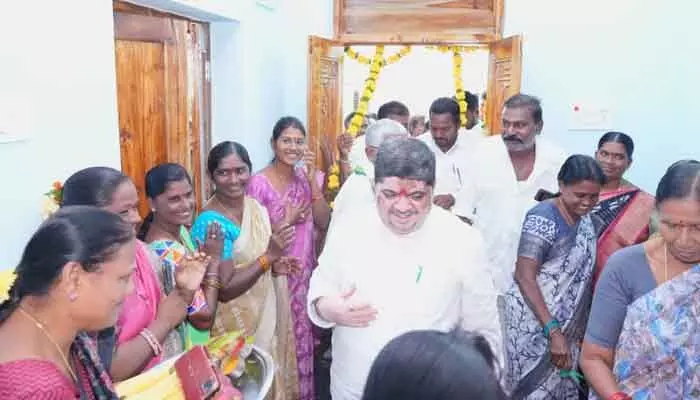 సంబురంగా ఇందిరమ్మ ఇల్లు గృహప్రవేశం సంబురంగా ఇందిరమ్మ ఇల్లు గృహప్రవేశం