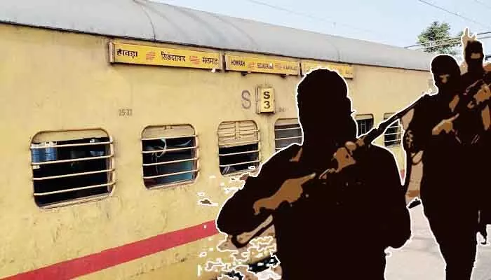 ట్రైన్లో ఉగ్రవాదుల కలకలం.. ఫలక్నుమా ఎక్స్ప్రెస్లో తనిఖీలు ట్రైన్లో ఉగ్రవాదుల కలకలం.. ఫలక్నుమా ఎక్స్ప్రెస్లో తనిఖీలు