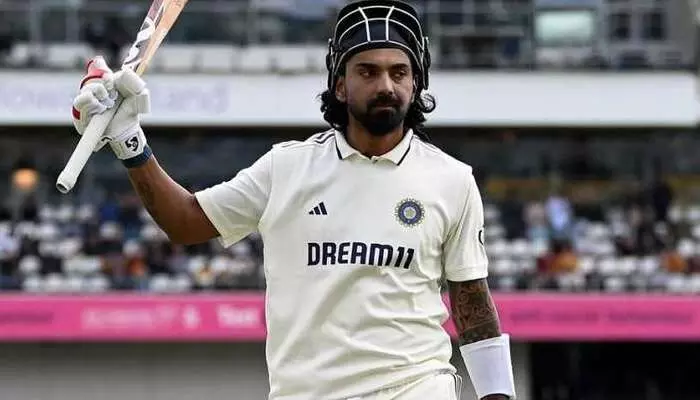 KL Rahul 2.0: 106 డిగ్రీల జ్వరంతో మ్యాచ్ ఆడిన కేఎల్ రాహుల్ ! KL Rahul 2.0: 106 డిగ్రీల జ్వరంతో మ్యాచ్ ఆడిన కేఎల్ రాహుల్ !