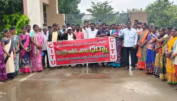 జీపీ కార్మికుల పెండింగ్ వేతనాలు చెల్లించాలి జీపీ కార్మికుల పెండింగ్ వేతనాలు చెల్లించాలి