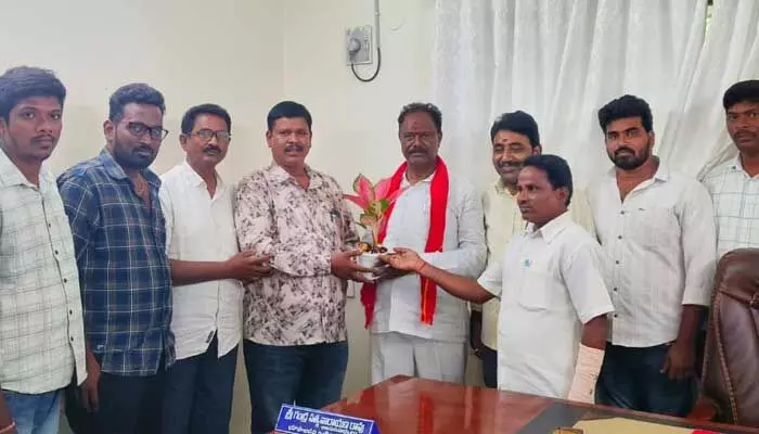 జర్నలిస్టుల సంక్షేమానికి కృషి చేస్తా .. జర్నలిస్టుల సంక్షేమానికి కృషి చేస్తా ..