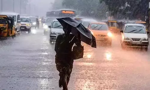 రెడ్ అలర్ట్.. తెలంగాణ జిల్లాల్లో అత్యంత భారీ వర్షాలు
