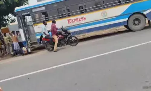 మెట్ పల్లిలో రోడ్డు ప్రమాదం