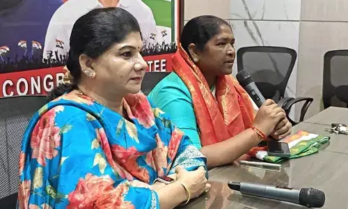 ఆ భావం తెలపడమే బతుకమ్మ పండుగ ఉద్దేశం.. మంత్రి సీతక్క కీలక వ్యాఖ్యలు