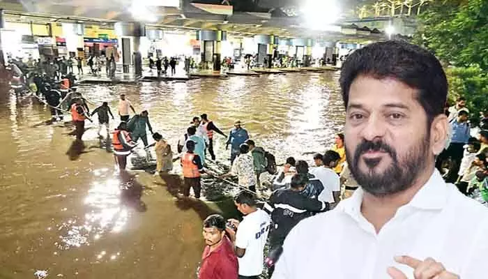MGBSలోకి చేరిన మూసీ వరద నీరు.. సీఎం రేవంత్ రెడ్డి కీలక ఆదేశాలు MGBSలోకి చేరిన మూసీ వరద నీరు.. సీఎం రేవంత్ రెడ్డి కీలక ఆదేశాలు