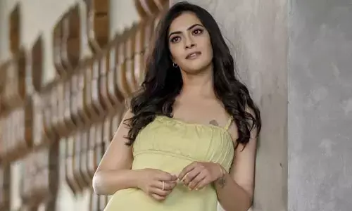 గుడ్ న్యూస్ ప్రకటించిన వరలక్ష్మీ శరత్ కుమార్.. బిగ్ సర్‌ప్రైజ్ ఇవ్వడంతో కంగ్రాట్స్ చెబుతున్న నెటిజన్లు