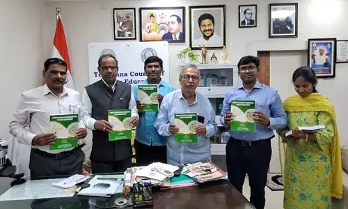 తెలంగాణ వృద్ధి సామర్థ్యాలు.. కేఎన్ఎం ప్రభుత్వ డిగ్రీ కళాశాల చారిత్రాత్మక రీసెర్చ్ గ్రంథం విడుదల