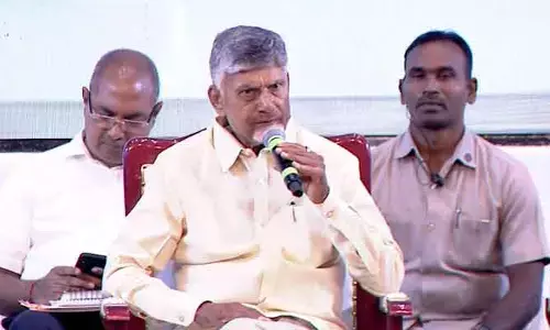 దసరా అంటే విజయవాడ గుర్తుకు రావాలి: సీఎం చంద్రబాబు