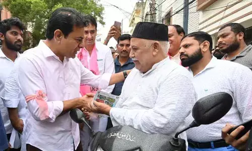 KTR: రేవంత్ రెడ్డి అహంభావం వల్ల రూ.15,000 కోట్ల నష్టం