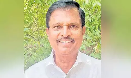 రాష్ట్రంలో వానలకు పెద్ద మొత్తంలో పంట నష్టం : రైతు నేత పాకాల శ్రీహరి