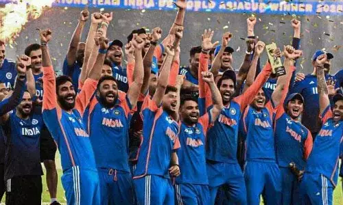 Asia Cup : ఆసియా కప్ ట్రోఫీని తిరస్కరించిన టీమిండియా