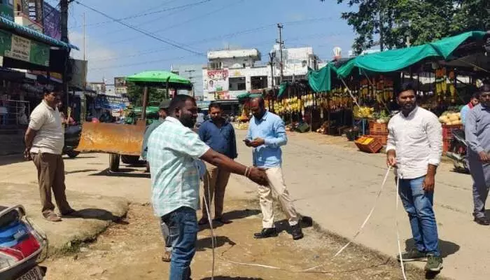కీసరలో రోడ్డు వేయండి లేదా రహదారినీ ఓపెన్ చేయండి ! కీసరలో రోడ్డు వేయండి లేదా రహదారినీ ఓపెన్ చేయండి !