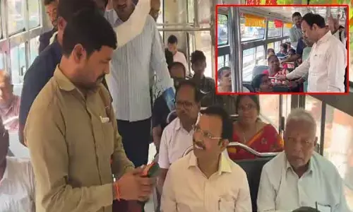 ఆఖరి రోజున ఆర్టీసీ బస్సులో ప్రయాణించిన సజ్జనార్