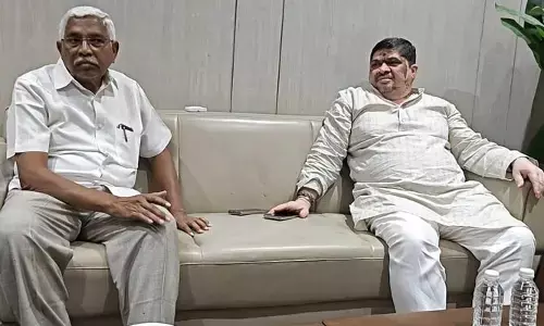 మంత్రి పొన్నం ప్రభాకర్‌తో ప్రొఫెసర్ కోదండరాం భేటీ.. కీలక హామీ ఇచ్చిన మినిస్టర్!