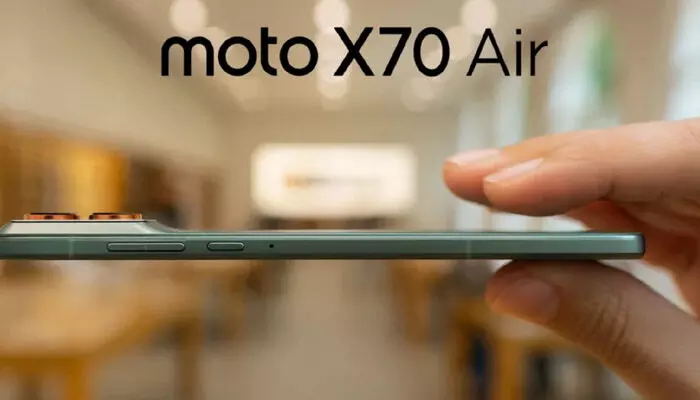 MOTO X70 AIR: ఐఫోన్ 17 ఎయిర్, గెలాక్సీ ఎస్25 ఎడ్జ్లకు పోటీగా మోటో కొత్త ఫోన్.. లాంఛింగ్ తేదీ, ఫీచర్స్ ఇవే MOTO X70 AIR: ఐఫోన్ 17 ఎయిర్, గెలాక్సీ ఎస్25 ఎడ్జ్లకు పోటీగా మోటో కొత్త ఫోన్.. లాంఛింగ్ తేదీ, ఫీచర్స్ ఇవే