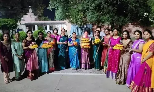 Varanasi: బెనారస్ విశ్వవిద్యాలయంలో ఘనంగా బతుకమ్మ వేడుకలు