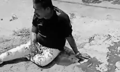 మేడిపల్లిలో దారుణం.. కారులో వచ్చి ఐరన్ రాడ్ తో దాడి