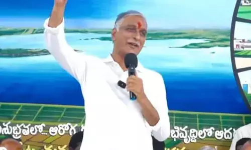 పోలీసులు లేకుండా బయట తిరగండి.. మంత్రులకు హరీష్‌రావు సవాల్