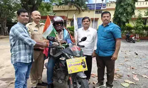 మత్తు పదార్థాల రహిత సమాజం కోసం బైకు యాత్ర
