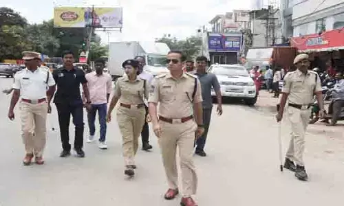 సురక్షిత ప్రయాణానికి ట్రాఫిక్ నియమాలు తప్పనిసరి : ఎస్పీ రాజేష్ చంద్ర