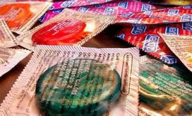 నవరాత్రుల్లో 18రెట్లు పెరిగిన కండోమ్ సేల్స్