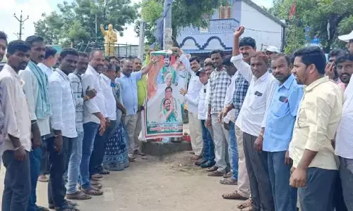 ఇనుగుర్తి మండలానికి ప్రభుత్వం దసరా కానుక