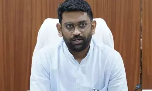 ఎలాంటి ప్రలోభాలకు గురి కావొద్దు