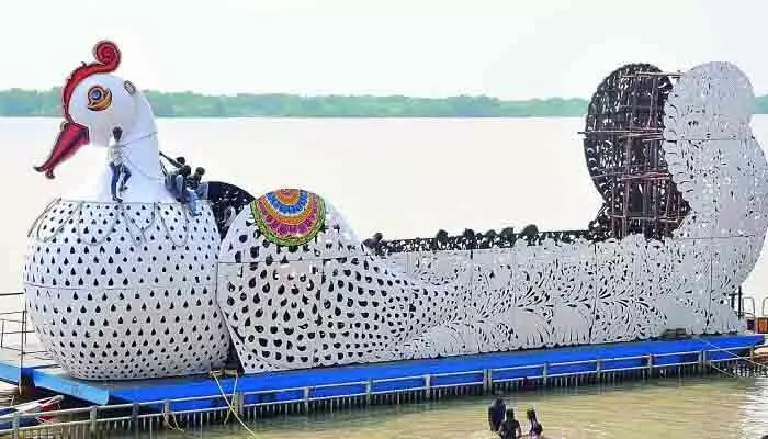 విజయవాడలో తెప్పోత్సవంపై సందిగ్ధత.. అయోమయంలో భక్తులు విజయవాడలో తెప్పోత్సవంపై సందిగ్ధత.. అయోమయంలో భక్తులు
