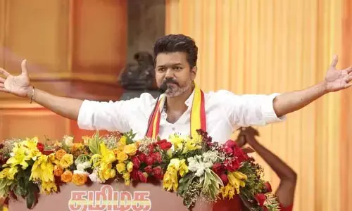 TVK: కరూర్ తొక్కిసలాట ఘటన.. టీవీకే అధ్యక్షుడు విజయ్ కీలక నిర్ణయం