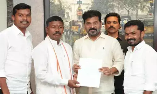 సీఎంను కలసిన ఎమ్మెల్యే విన‌తి