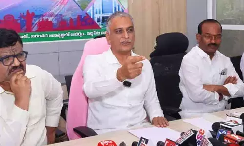 Harish Rao: పెండింగ్‍లో డీఏలు.. రాష్ట్ర ఉద్యోగులకు  హరీశ్ రావు కీలక విజ్ఞప్తి